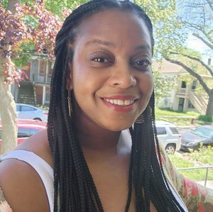 Meet your Posher, Jenny